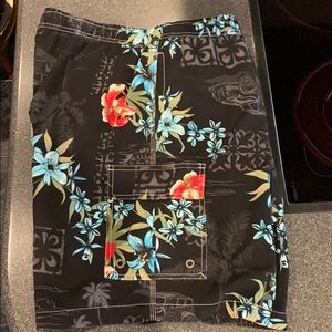 CARIBBEAN JOE Men’s Swim Trunks